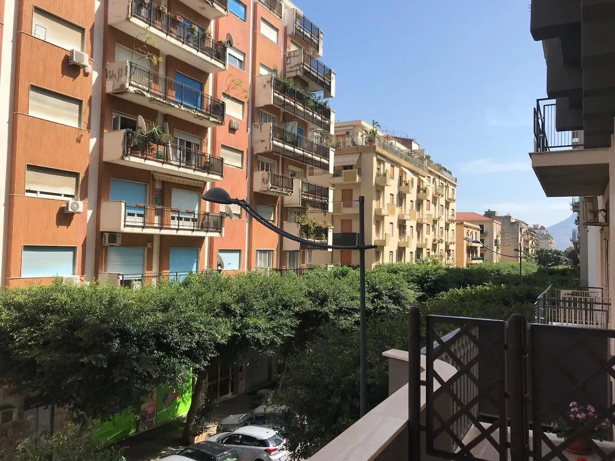 ** Guest house Suitecimo Palermo Italy